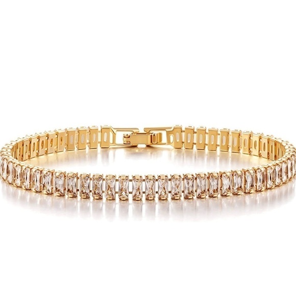 GOLD 18k Gold Plated CZ Tennis Bracelet - Picture 2 of 3